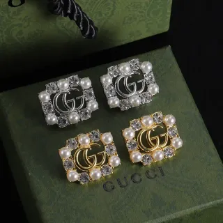 Brincos Gucci GG Marmont Quadrados de Pérolas e Cristais