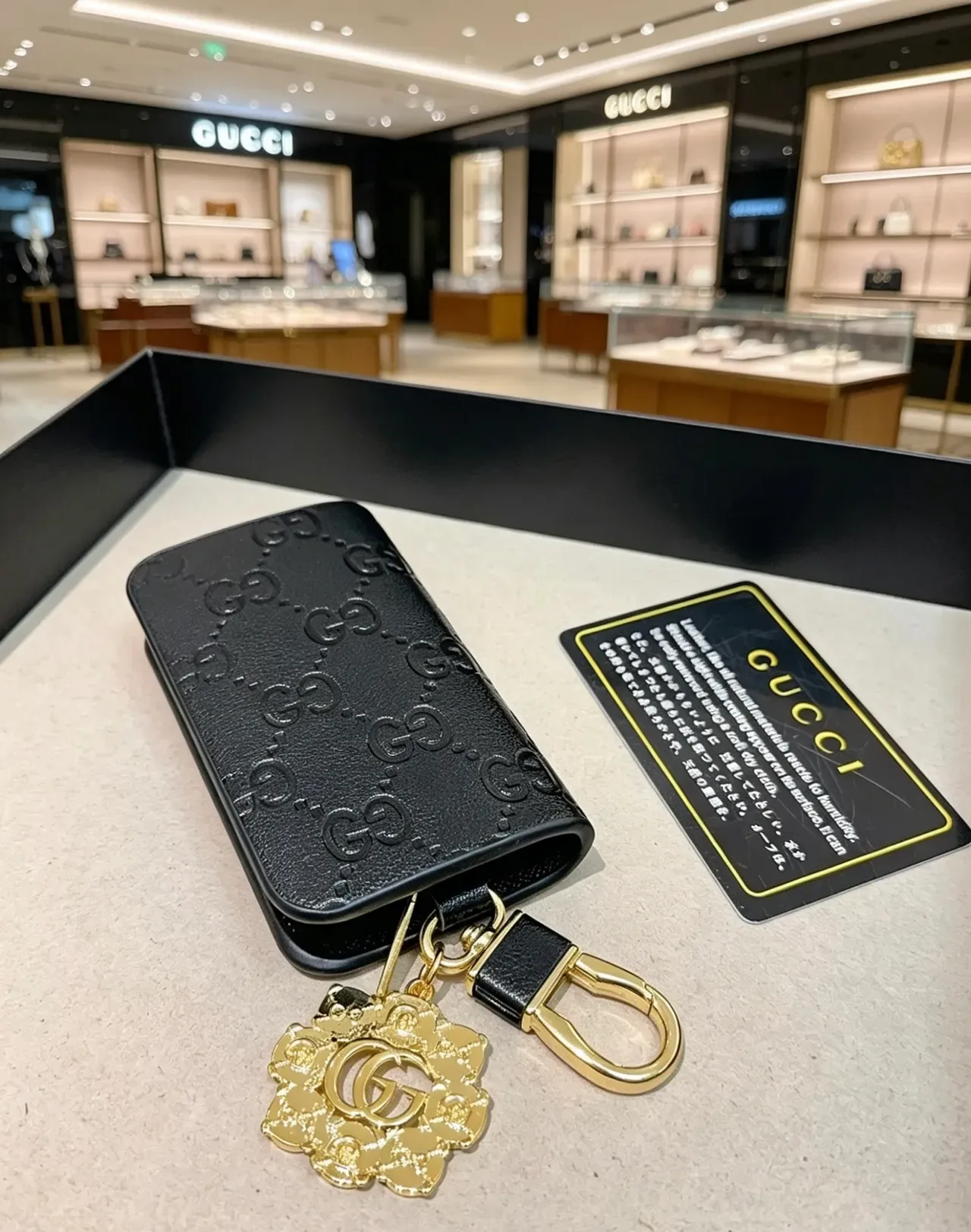 Gucci GG Monogram Portatarjetas Negro Oro Grabado Hardware 4