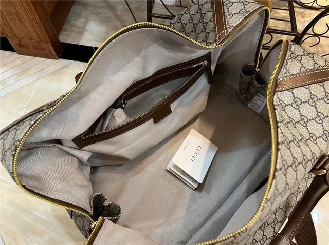 Gucci GG Supreme Gray and Black Duffle Bag 2