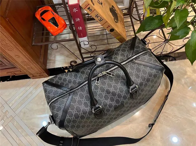 Gucci GG Supreme Gray and Black Duffle Bag 12