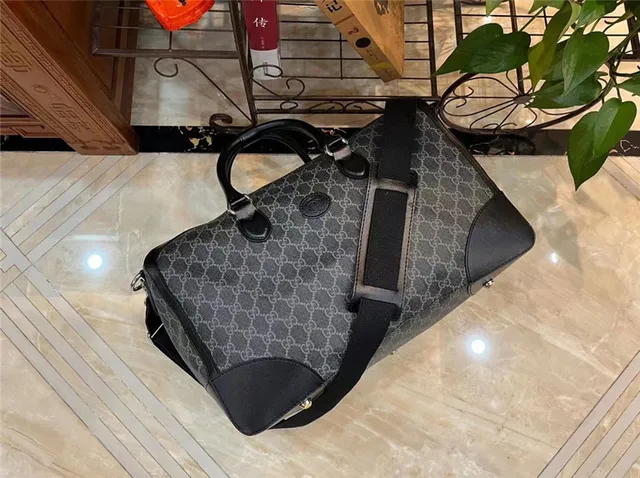 Gucci GG Supreme Gray and Black Duffle Bag 13