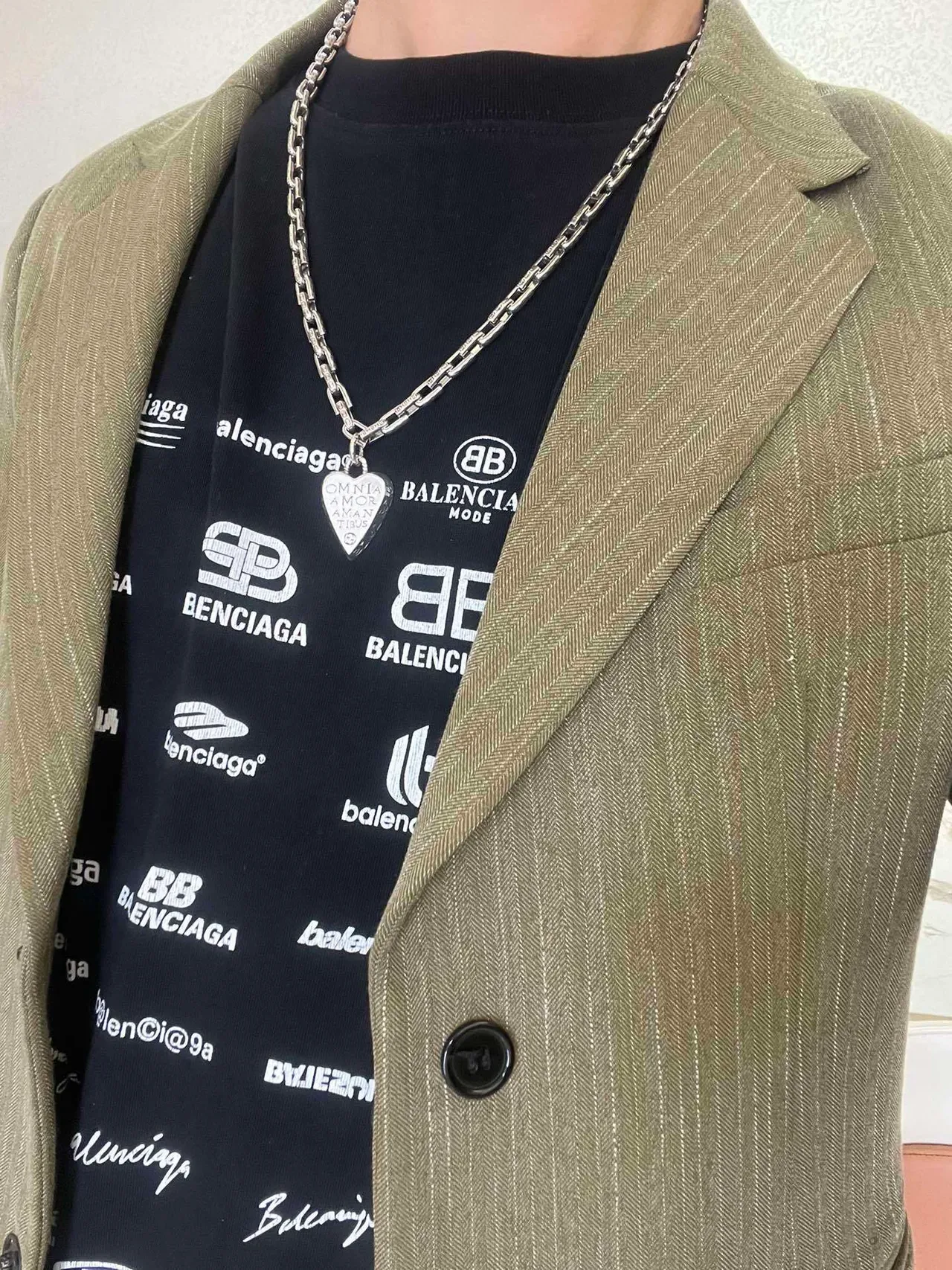 Gucci Heart Silver Green Heavy-Link Chain Engraved Interlocking G Motifs Necklace 2