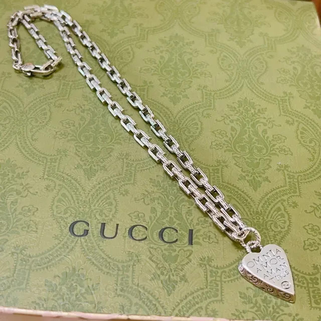 Gucci Heart Silver Green Heavy-Link Chain Engraved Interlocking G Motifs Necklace 3