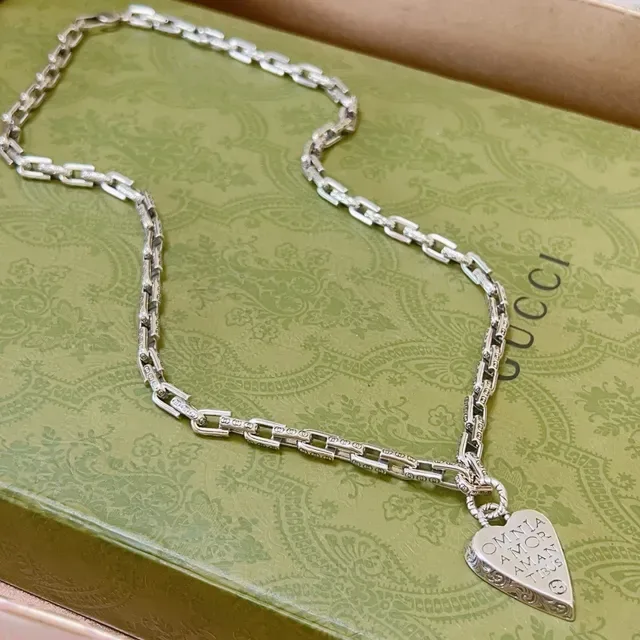 Gucci Heart Silver Green Heavy-Link Chain Engraved Interlocking G Motifs Necklace 9
