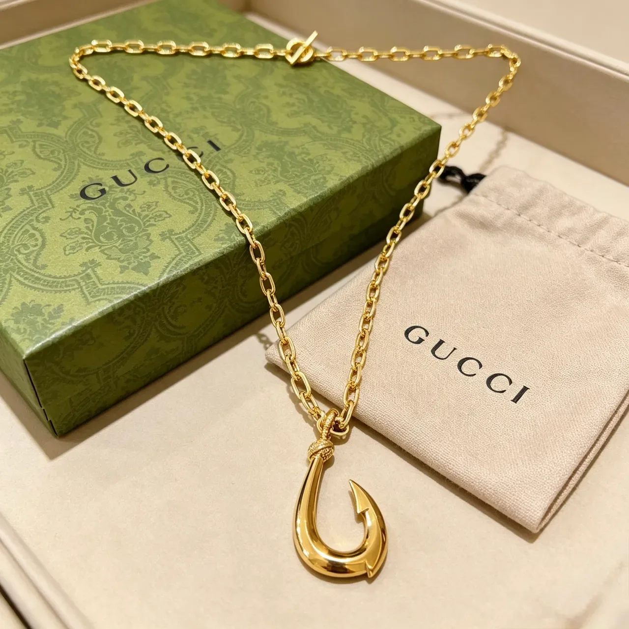 Gucci Hook Pendant Gold-Tone Chain Necklace 6