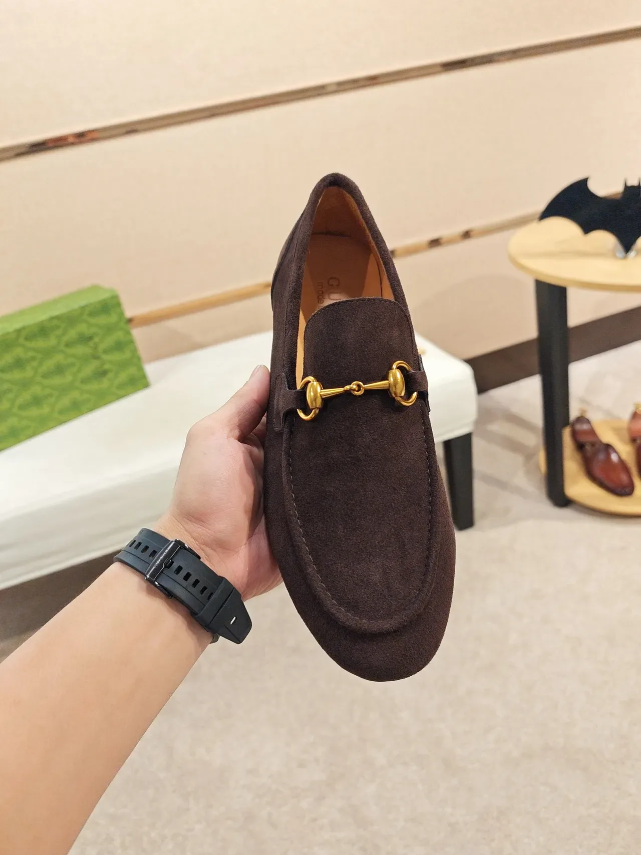 لوفرز Gucci Horsebit 1955 من جلد سويدي بني 4