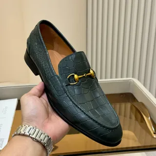 Gucci Horsebit 1955 हरी मगरमच्छ-उभरी चमड़े की लूफर