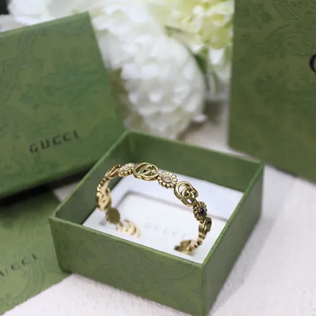 Gucci Interlocking GG Floral Motif Gold-Toned Ring 6