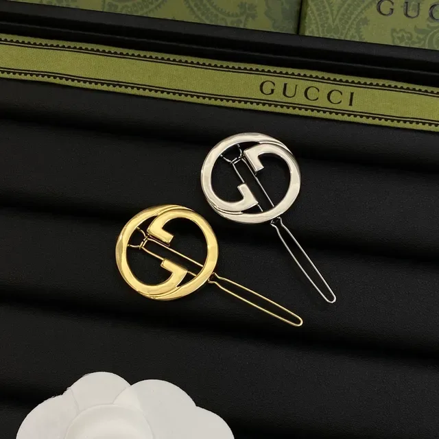 Gucci Interlocking GG Logo Argent Or Cadre Métallique Circulaire Broche 6