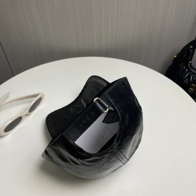 Gucci Monogrammed Tonal Black Baseball Cap 4