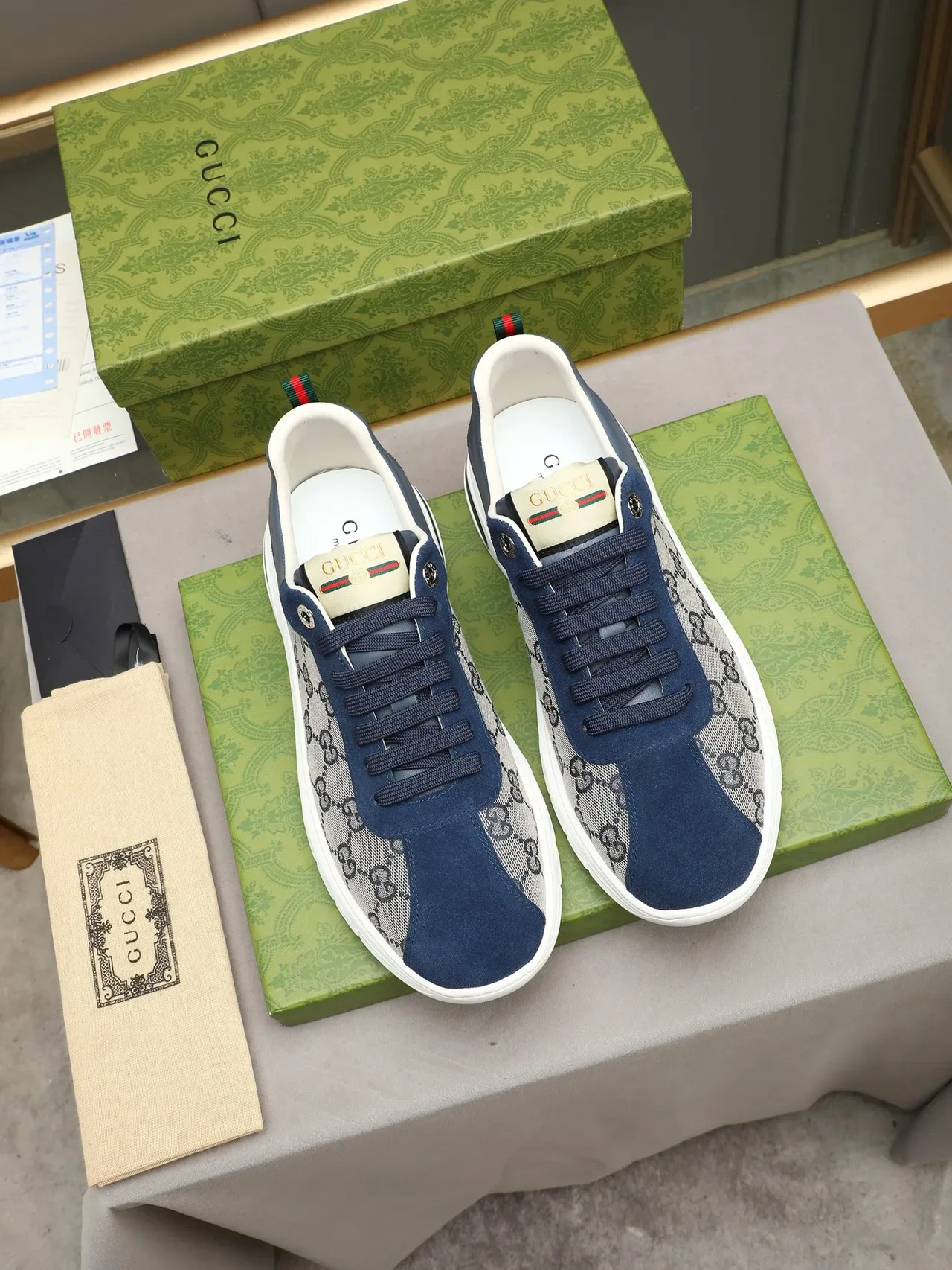 حذاء رياضي لايف ستايل Gucci Navy Gray GG Monogram Mesh Suede Overlays 3