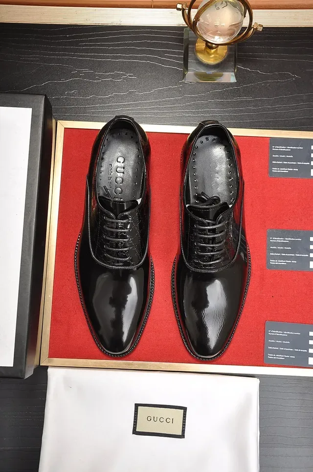Gucci Ophidia أحذية أكسفورد جلد أسود لامع كاب تو GG مونوغرام مطبوخ 5