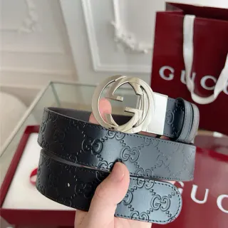 Gucci Ophidia Cinturón de cuero reversible con monograma GG