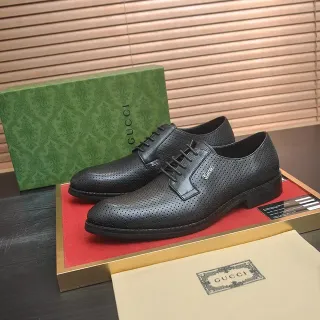 Gucci परफोरेटेड चमड़ा ऑक्सफोर्ड जूते