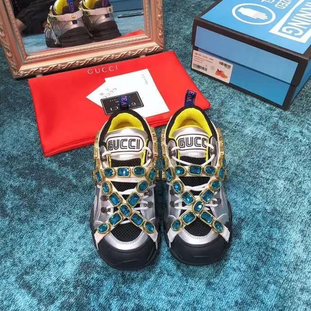 Gucci Rhyton Zapatillas Lifestyle Plateadas con Cristales Incrustados 2