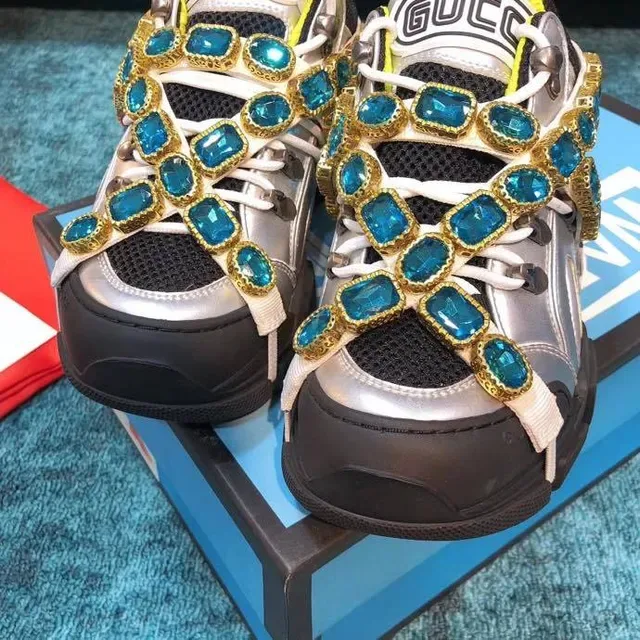 Gucci Rhyton Zapatillas Lifestyle Plateadas con Cristales Incrustados 3