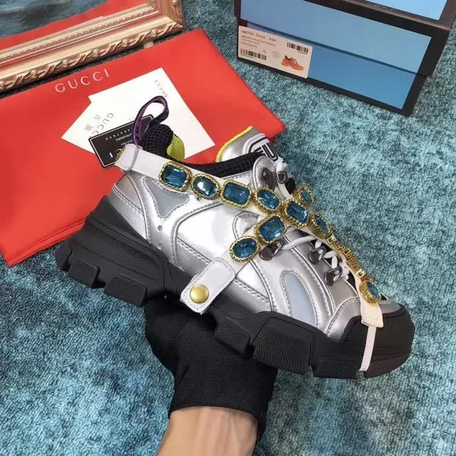 Gucci Rhyton Zapatillas Lifestyle Plateadas con Cristales Incrustados 9