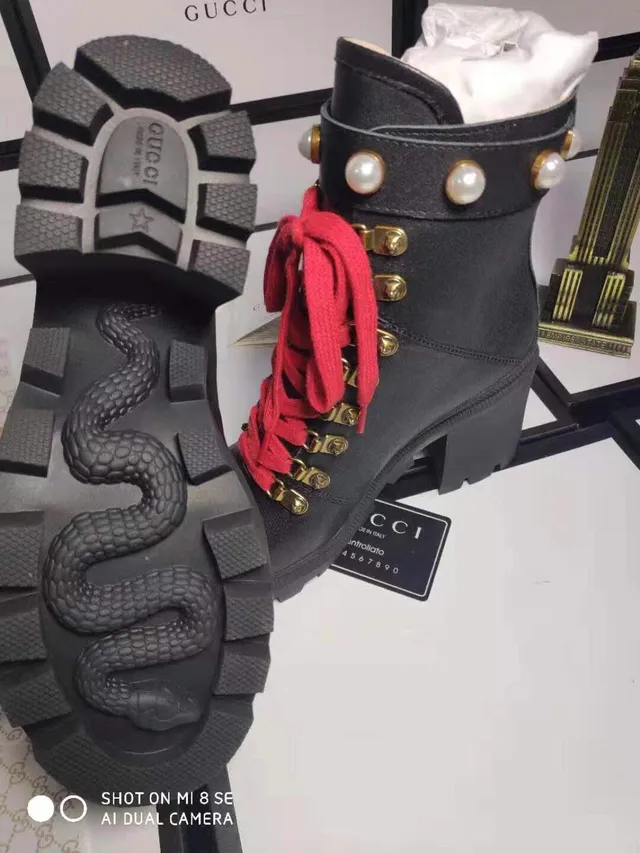 Gucci Rhyton Sangle Perle Bottines Noires à la Cheville 3