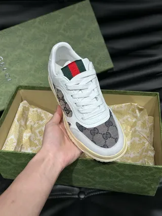 Gucci Screener GG Monogram blanco y beige zapatillas lifestyle 6