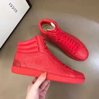 Gucci Screener monocromático rojo zapatillas de estilo de vida