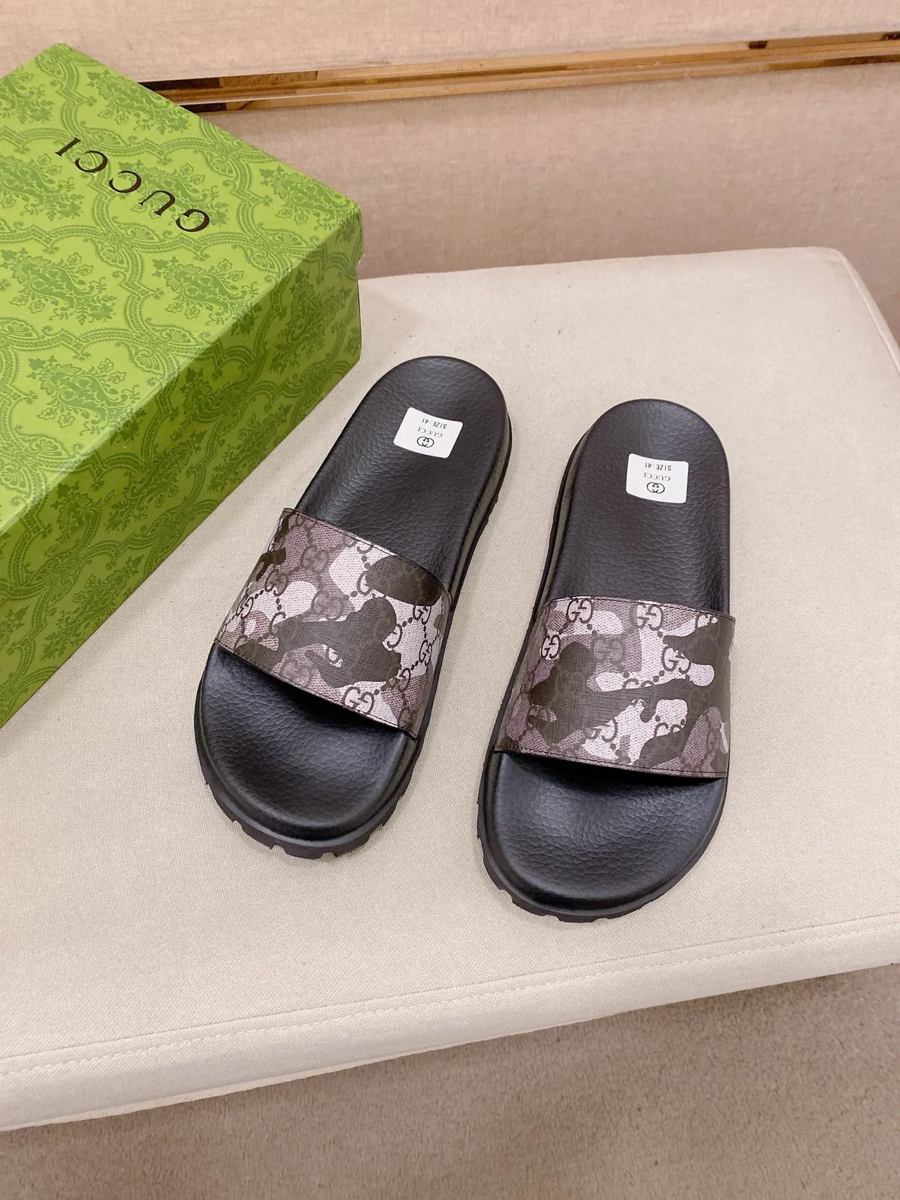 Gucci Screener Monogramme Camo Chaussons à glisser 5