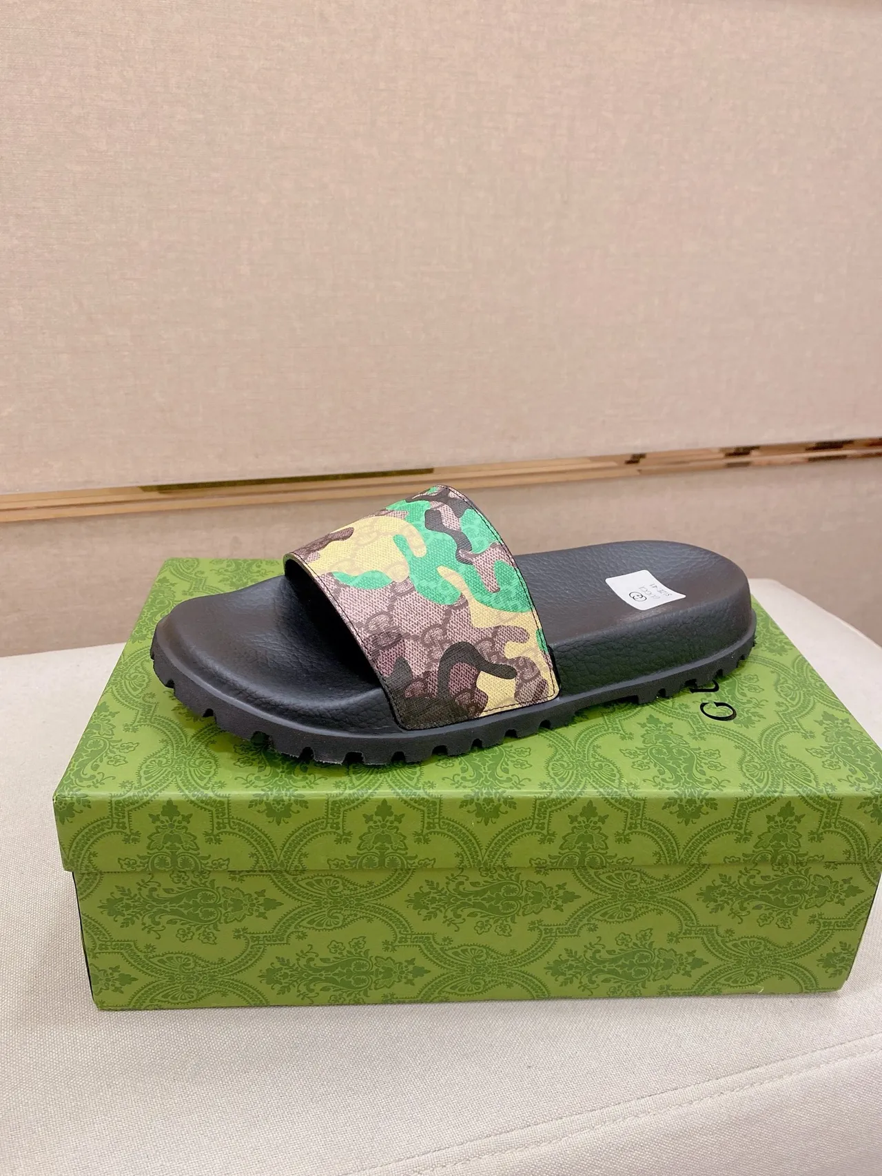Gucci Screener Monogramme Camo Chaussons à glisser 9