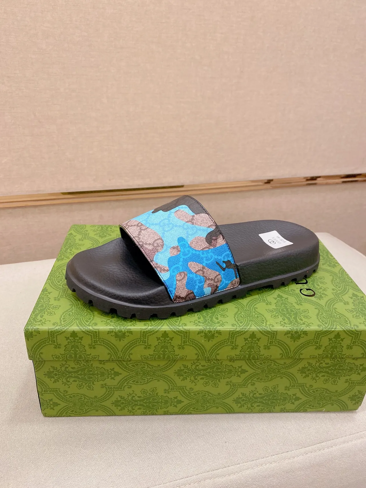 Gucci Screener Monogramme Camo Chaussons à glisser 12