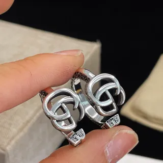 Gucci 银色黑色 Interlocking Double G Motif 抛光金属戒指