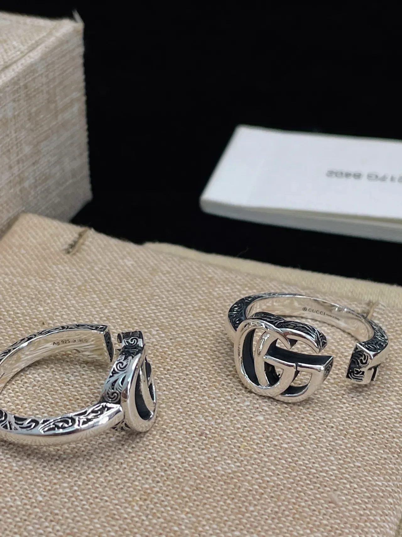 Gucci Plata Negro Interlocking Double G Motif Metal Pulido Anillo 5