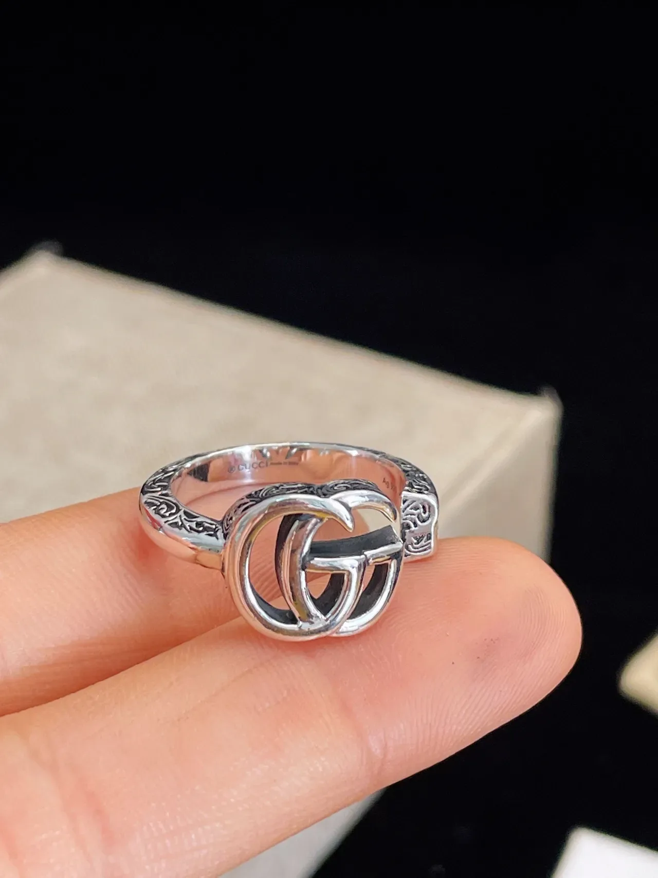 Gucci Plata Negro Interlocking Double G Motif Metal Pulido Anillo 7