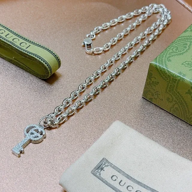 Gucci Silver Curb Chain Pavé-Set Crystal Key Pendant Necklace 2