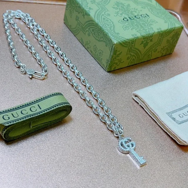 Gucci Silver Curb Chain Pavé-Set Crystal Key Pendant Necklace 4