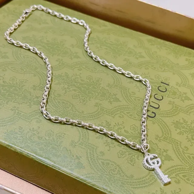 Gucci Silver Curb Chain Pavé-Set Crystal Key Pendant Necklace 6