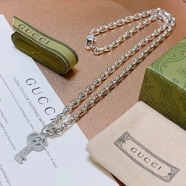 Gucci Silver Curb Chain Pavé-Set Crystal Key Pendant Necklace 9