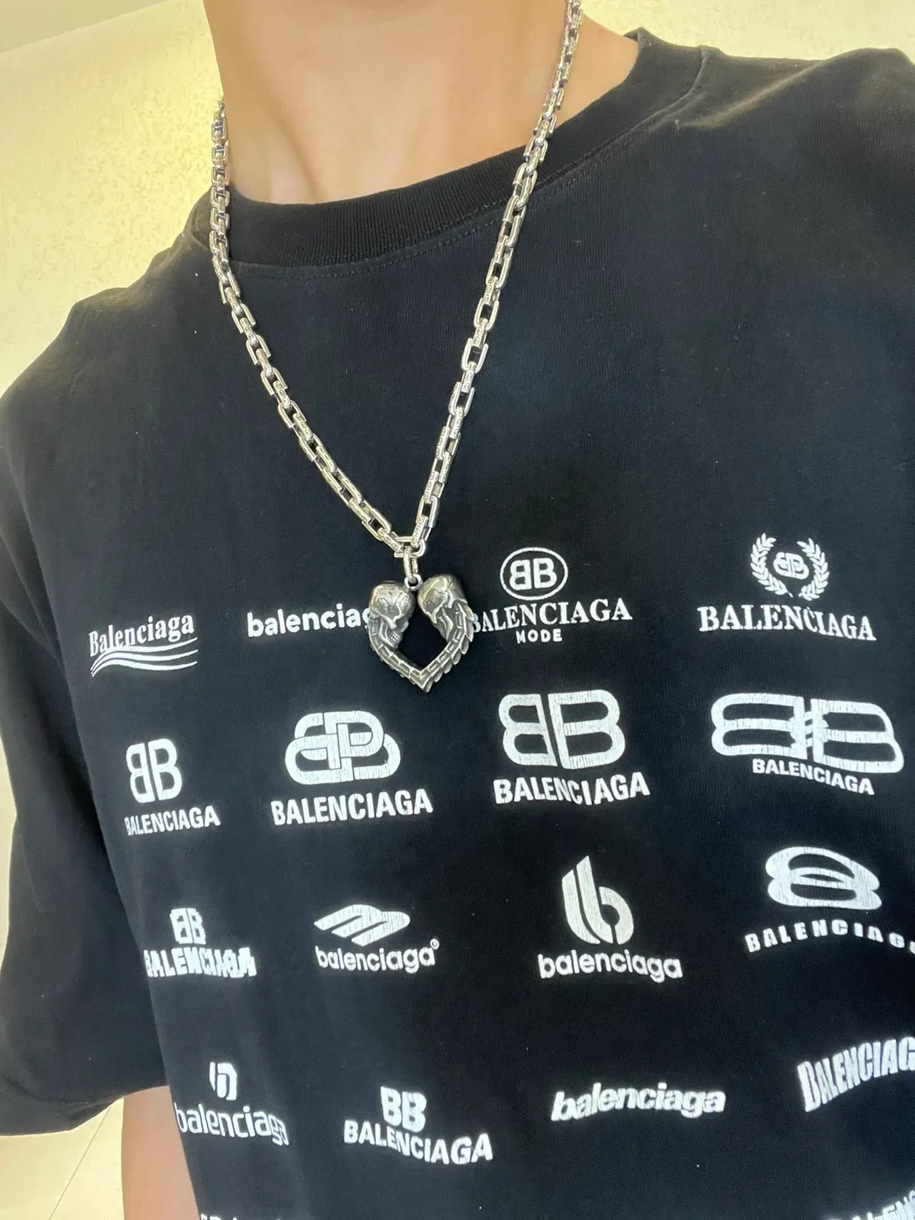 Gucci Skull Heart Pendant Heavy Link Chain Necklace 5
