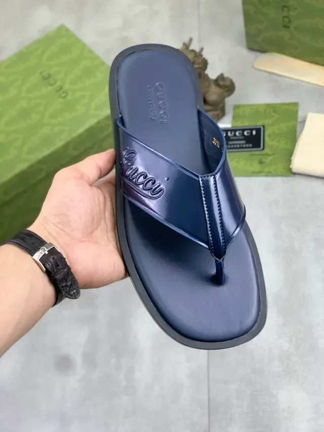 Gucci Slide Black Beige Embossed Logo Strap Patent-Finish Upper Slippers 11