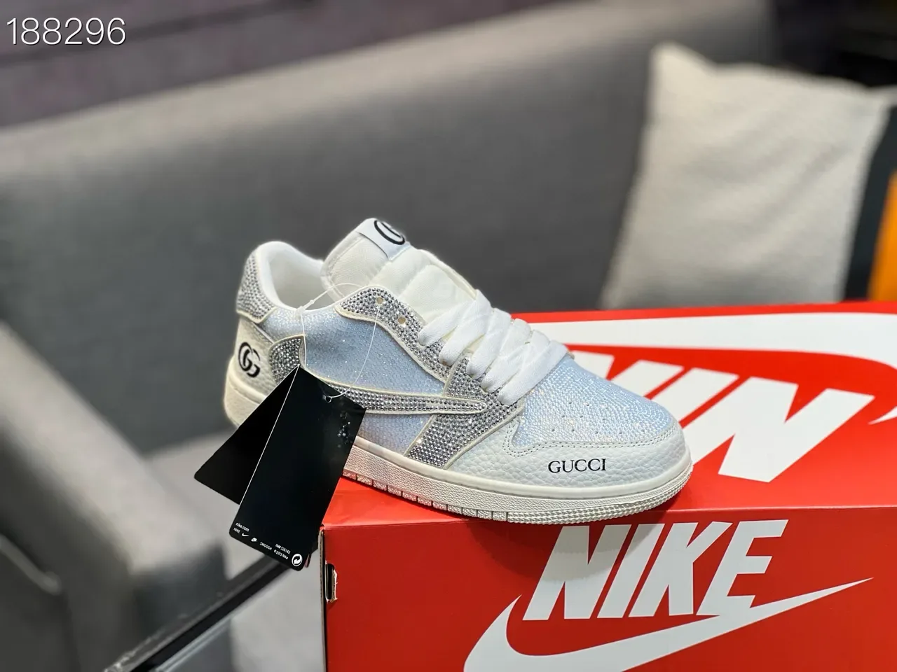 Gucci Chaussures lifestyle blanc argenté ornées de cristaux low-top 4