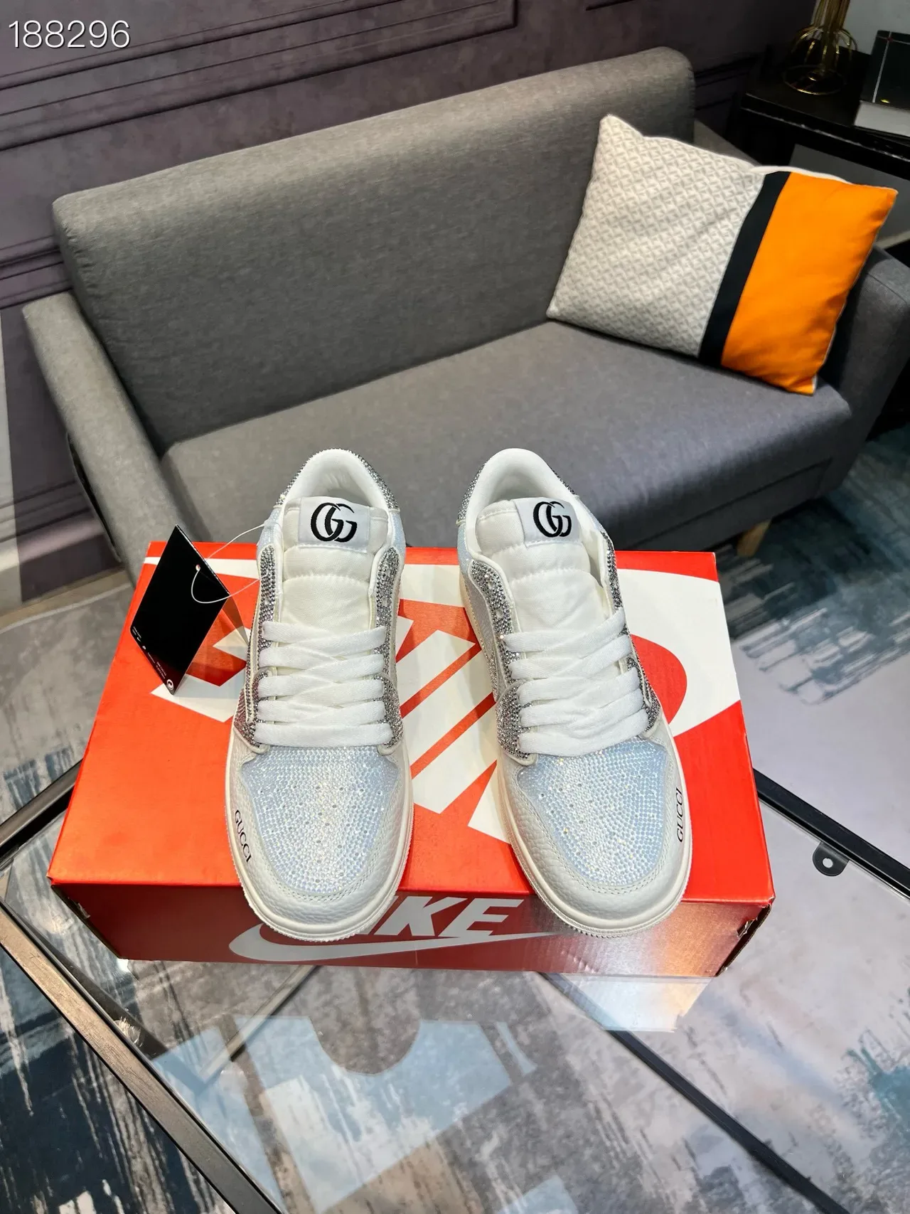 Gucci Chaussures lifestyle blanc argenté ornées de cristaux low-top 7