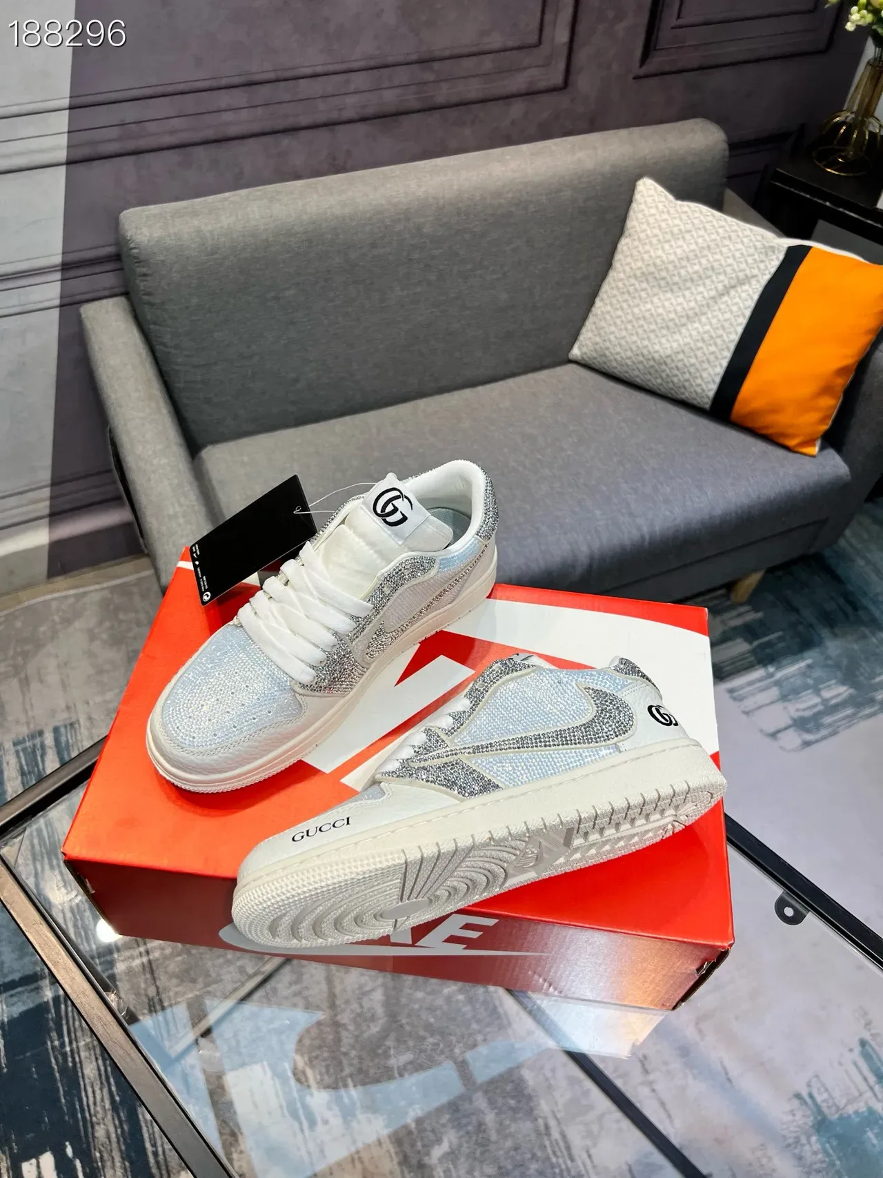Gucci Chaussures lifestyle blanc argenté ornées de cristaux low-top 8