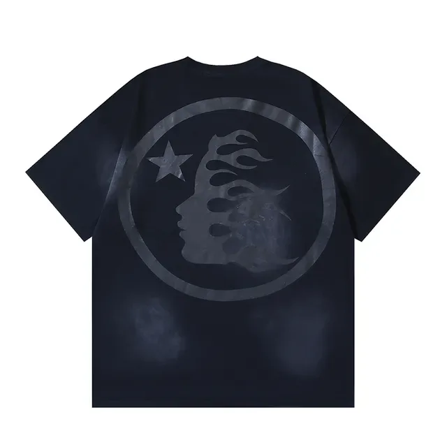 Camiseta Hellstar negra oversized con estampado gráfico 4