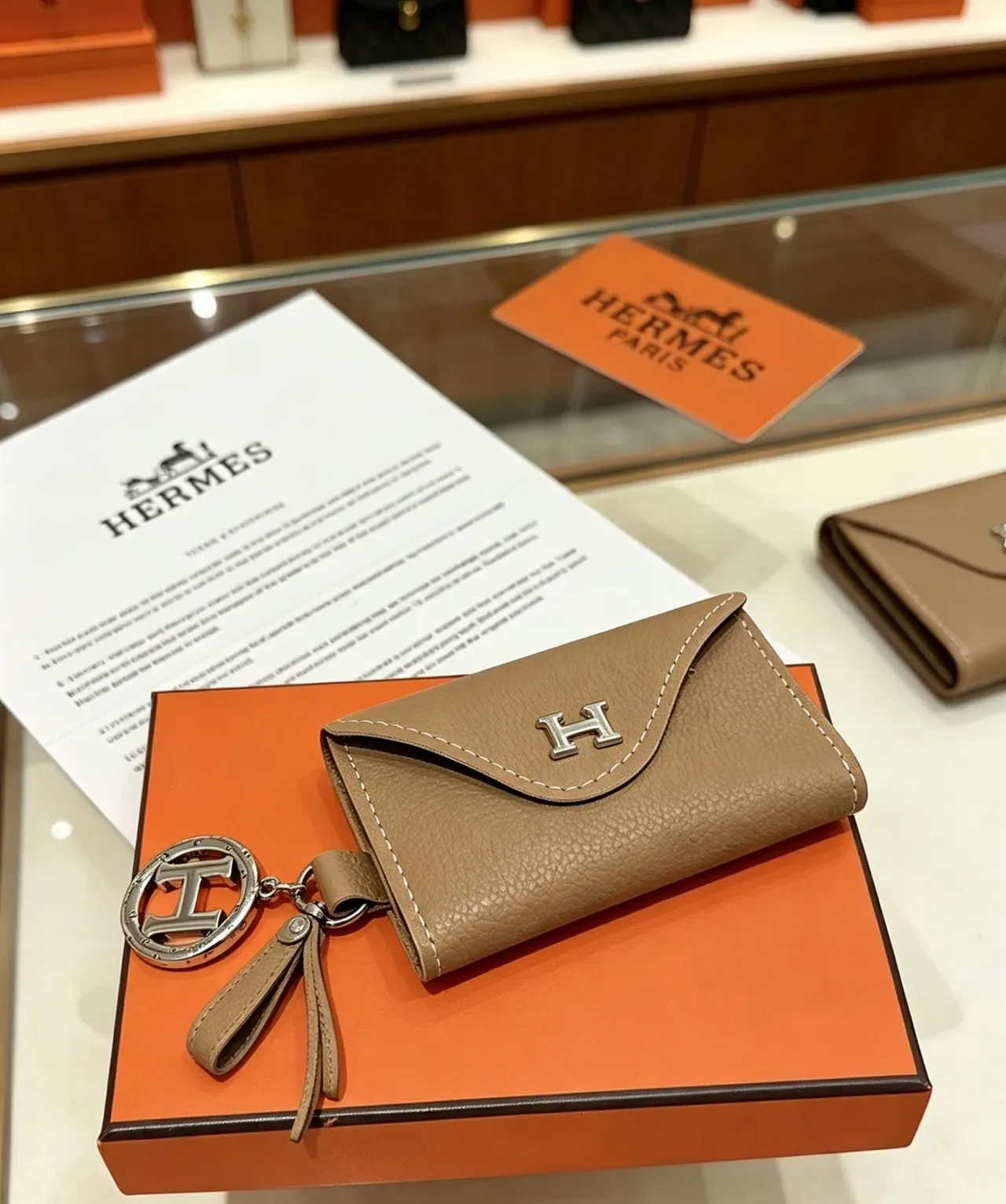 Hermès Beige Brown Pebbled Leather Palladium Hardware Handbag 7
