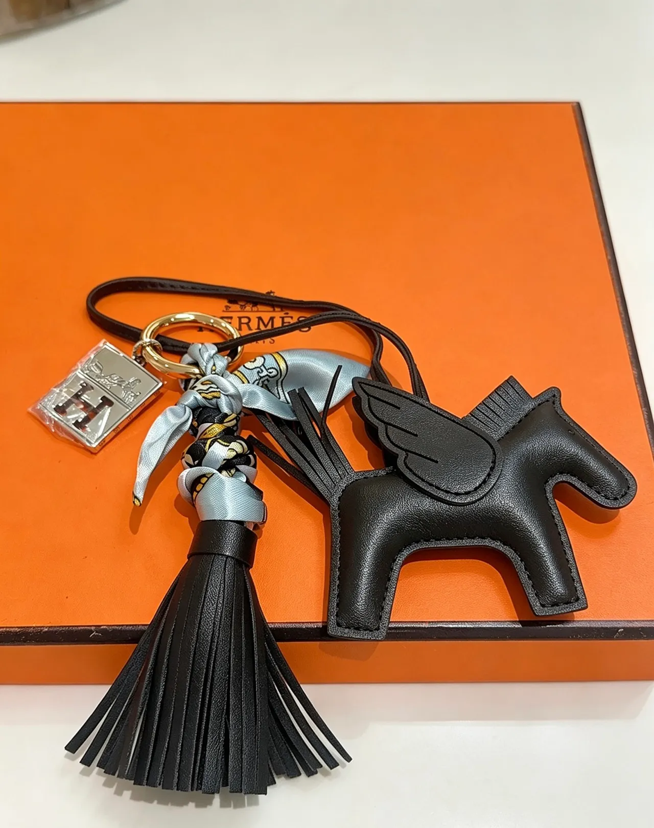 Hermès Birkin बेज पेबल्ड चमड़े का टॉप-हैंडल टोट बैग 3