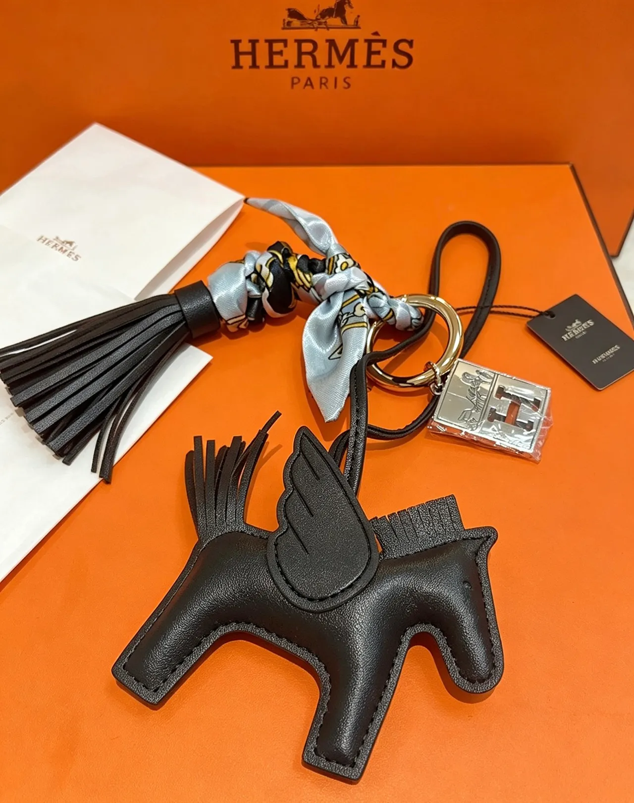 Hermès Birkin बेज पेबल्ड चमड़े का टॉप-हैंडल टोट बैग 7