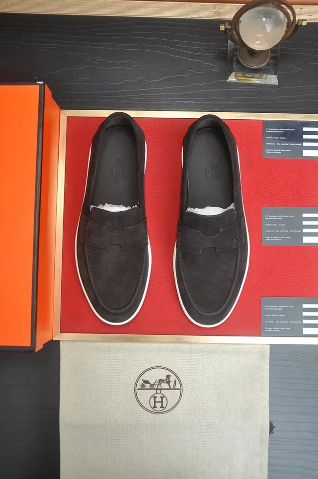 هيرميس أسود أبيض سويد Penny Strap لوفر 5