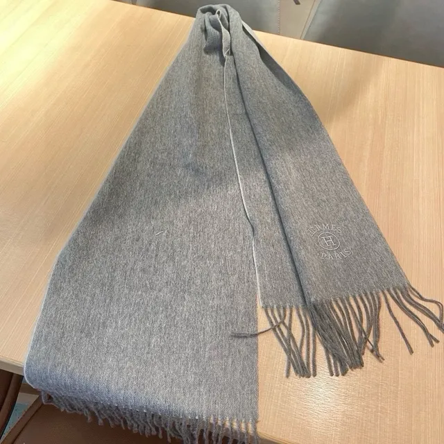 Hermès Logo Bordado Heather Gray Cachemira Lenço 2
