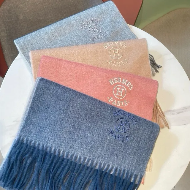 Hermès Logo Bordado Heather Gray Cachemira Lenço 9