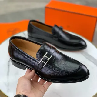 Hermès H Buckle 黑色纹理皮革乐福鞋