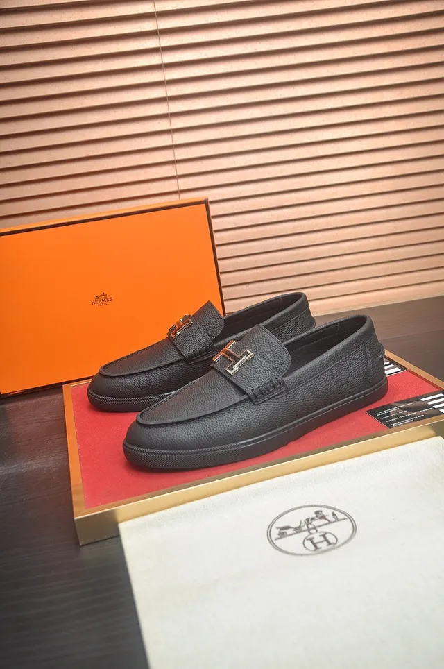 Hermès H Loafer কালো দানাদার চামড়া ধাতুর বাকল লুফার 3