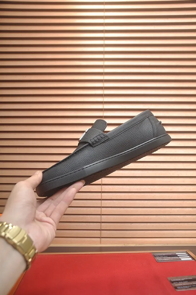 Hermès H Loafer কালো দানাদার চামড়া ধাতুর বাকল লুফার 5