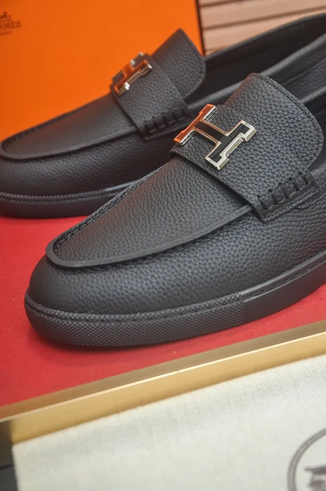 Hermès H Loafer কালো দানাদার চামড়া ধাতুর বাকল লুফার 8